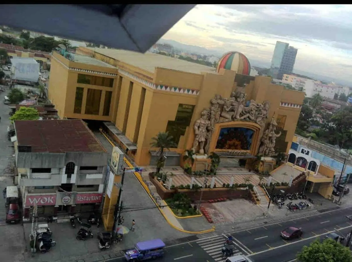 Fuji Villa Angeles 0*,